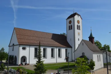 Pfarrkirche und Kapelle (Foto: Admin Waldkirch)